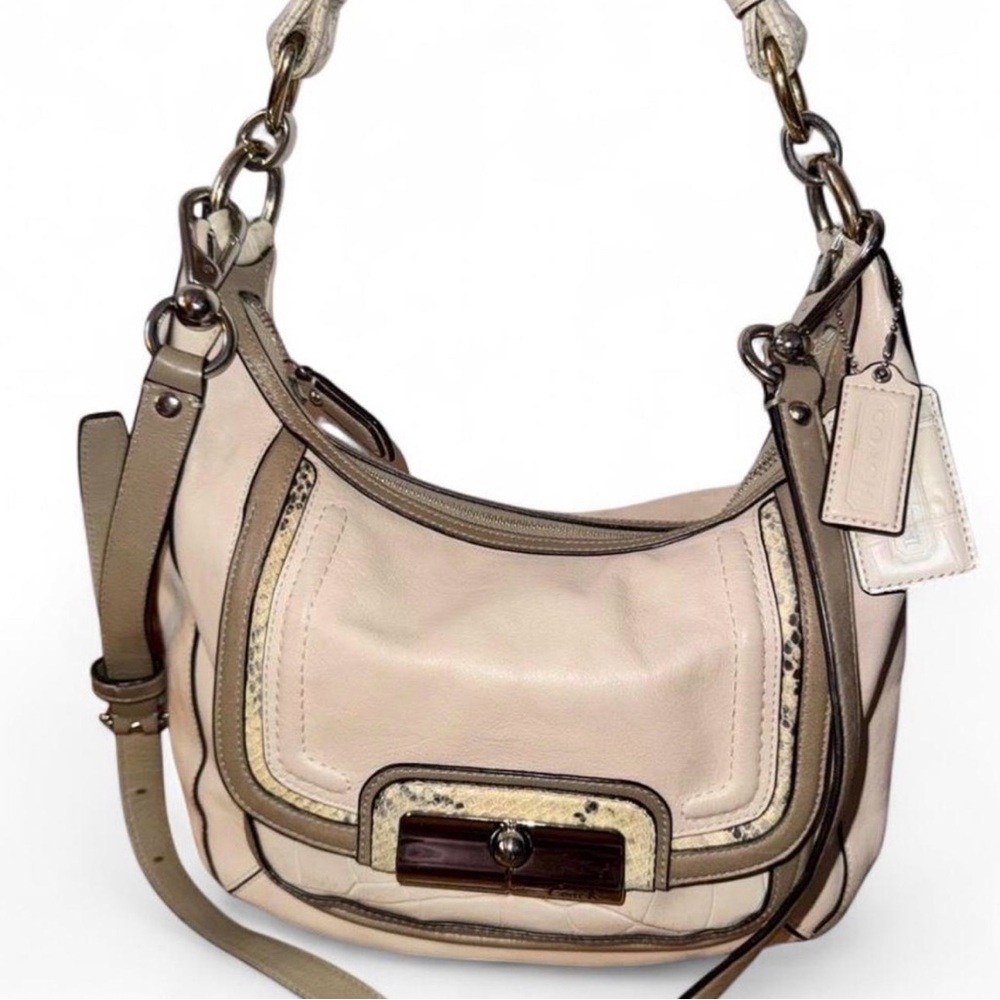 Vintage Coach Cream Leather Purse